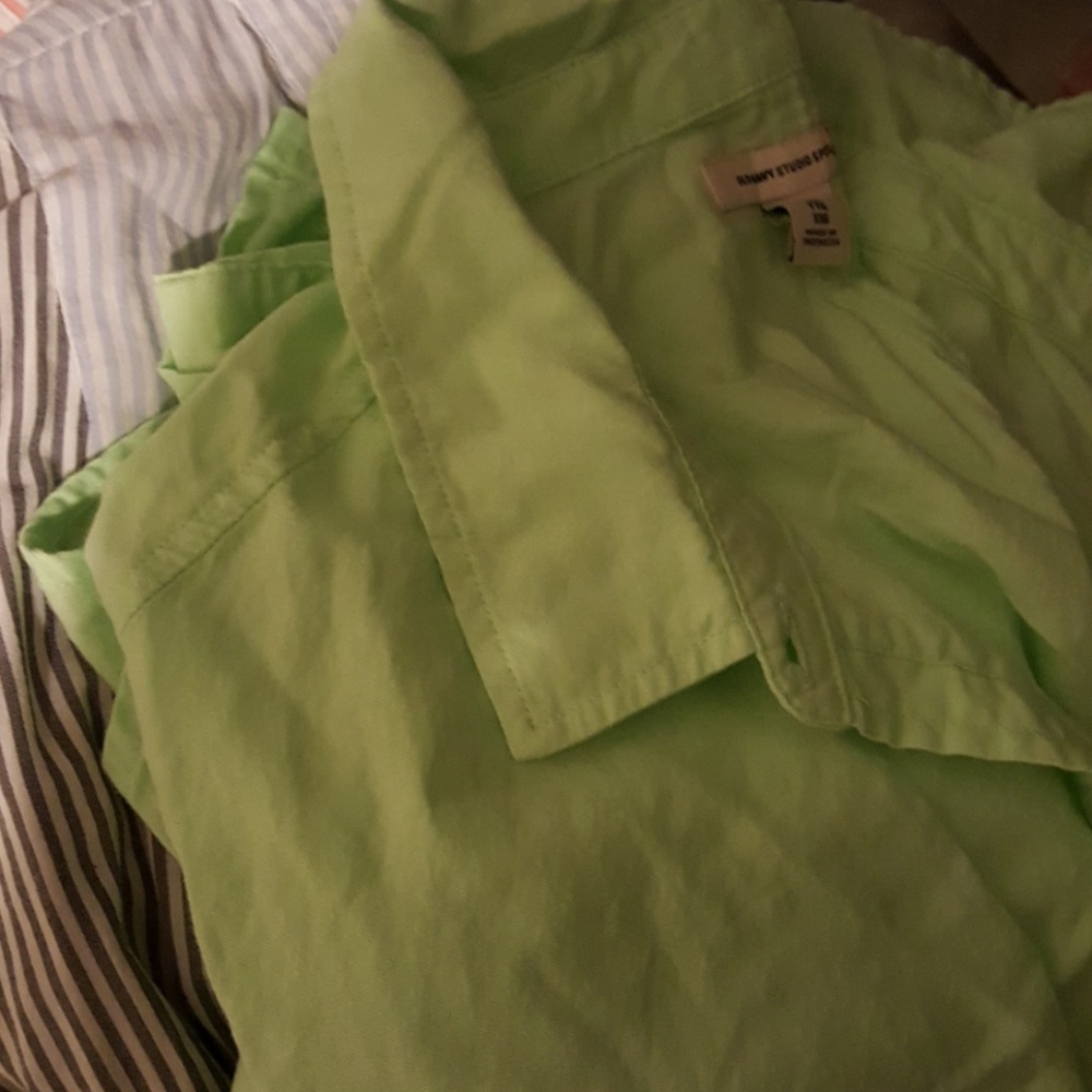 Buttoned Down Blouse And Tunics (6) Bundle!! - image 2